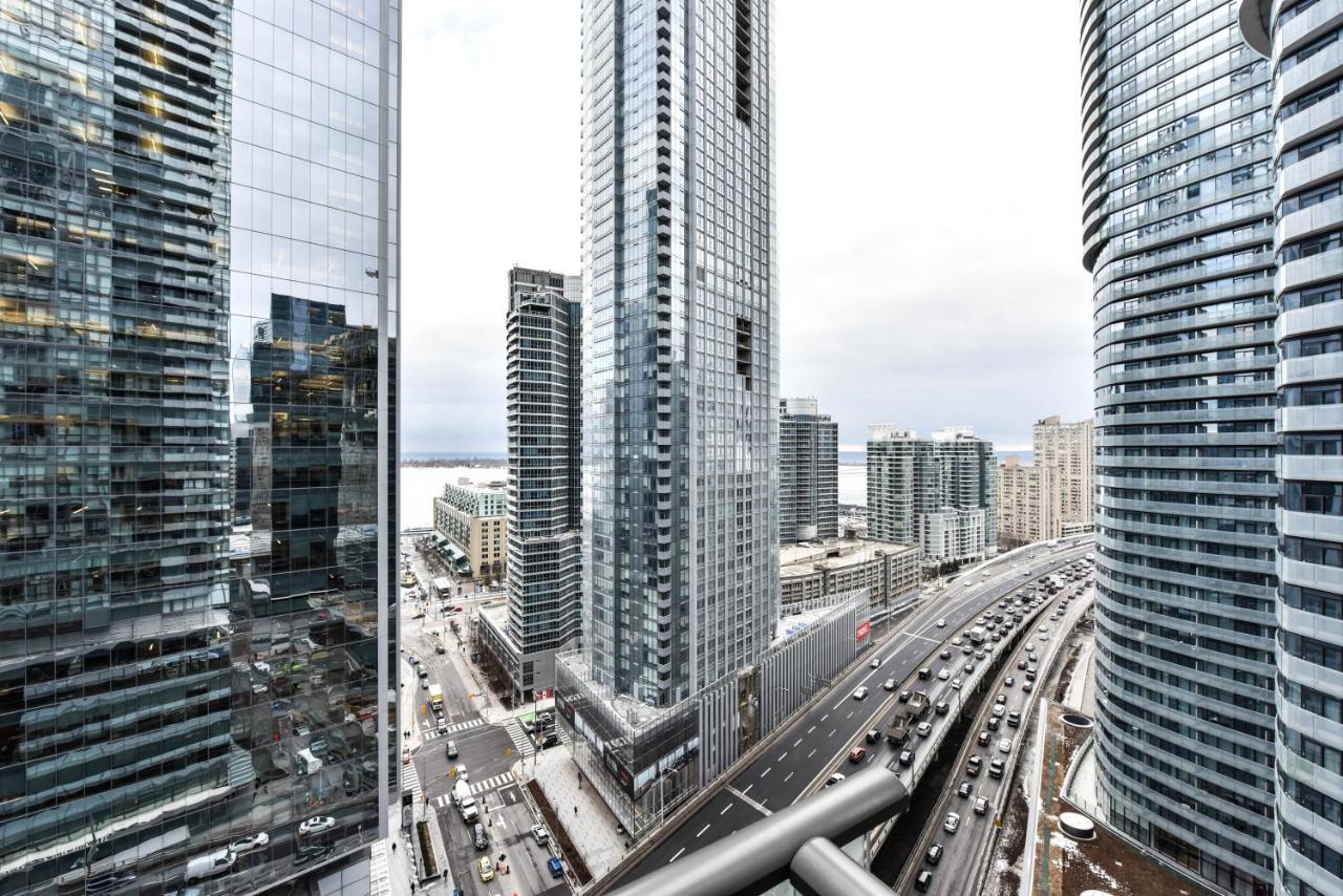 Sarkar Suites - Maple Leaf Square Toronto Exterior photo