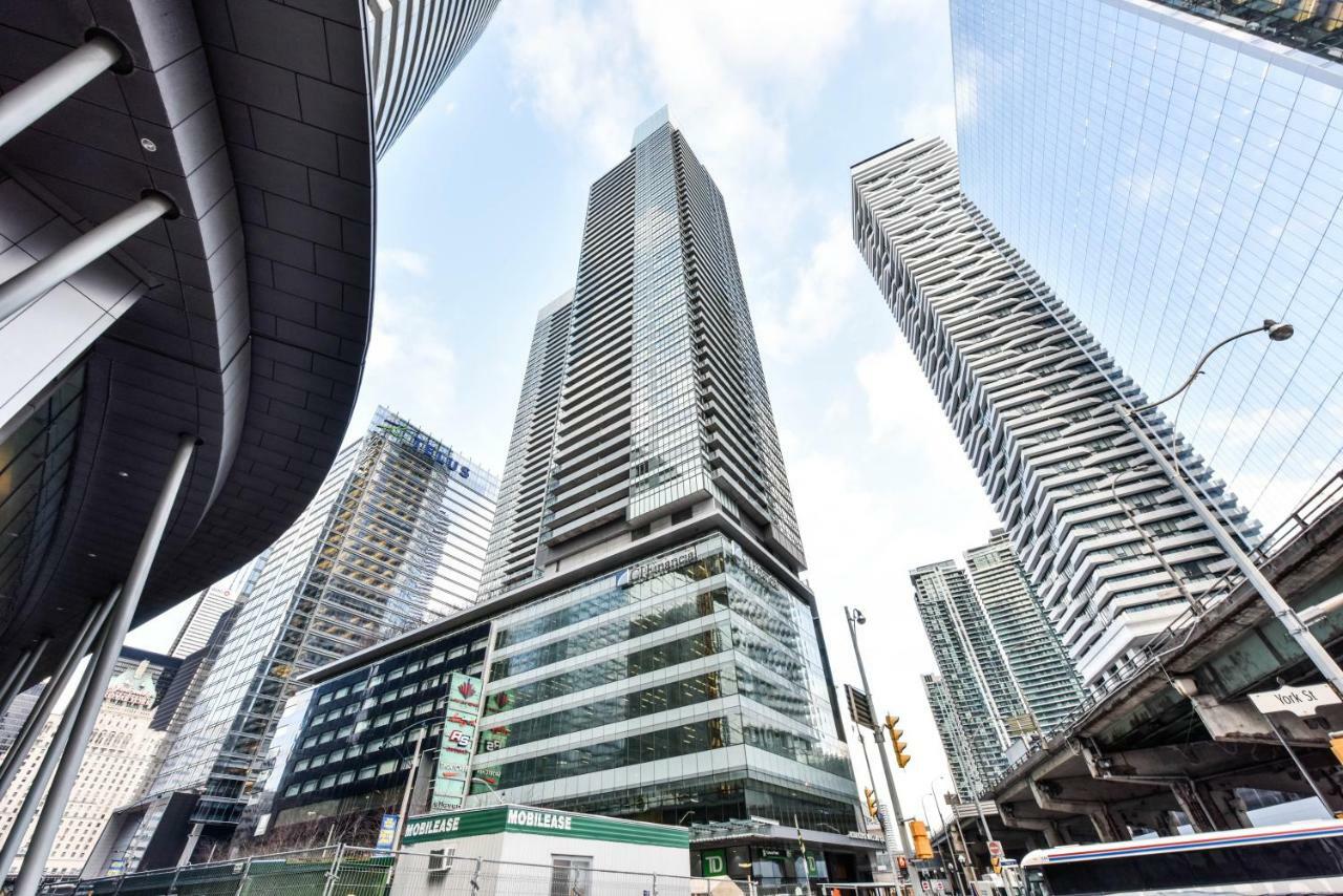 Sarkar Suites - Maple Leaf Square Toronto Exterior photo